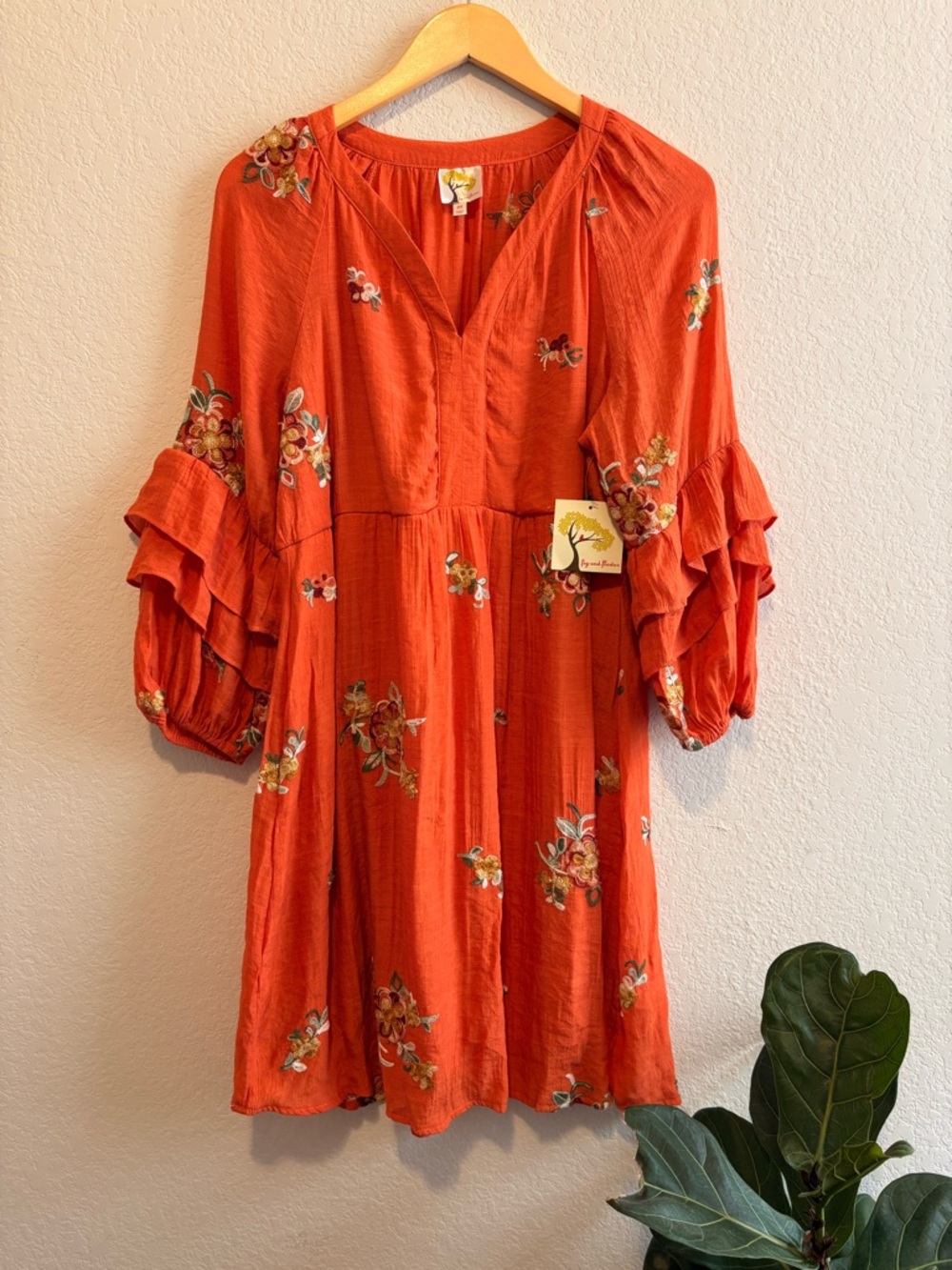Figueroa Flower Estilo Floral Embroidered Dress Medium Tiered Orange